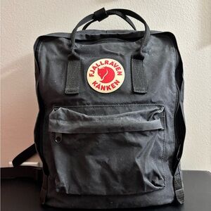 Kånken Black Backpack